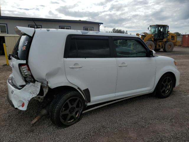 JTLZE4FE9DJ041010 - 2013 SCION XB WHITE photo 3