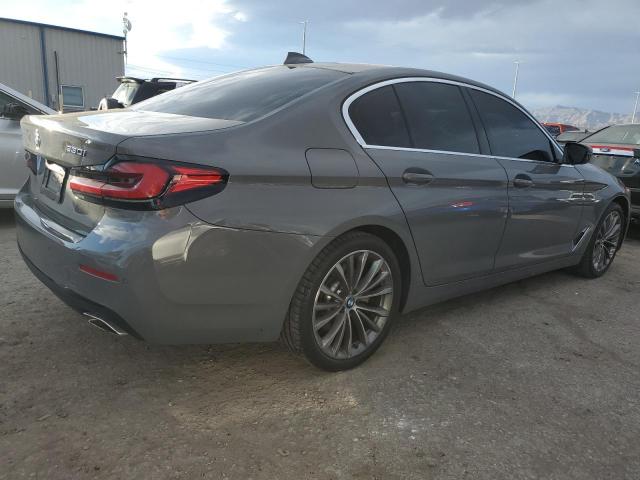 WBA53BH01MWW91021 - 2021 BMW 530 I GRAY photo 3