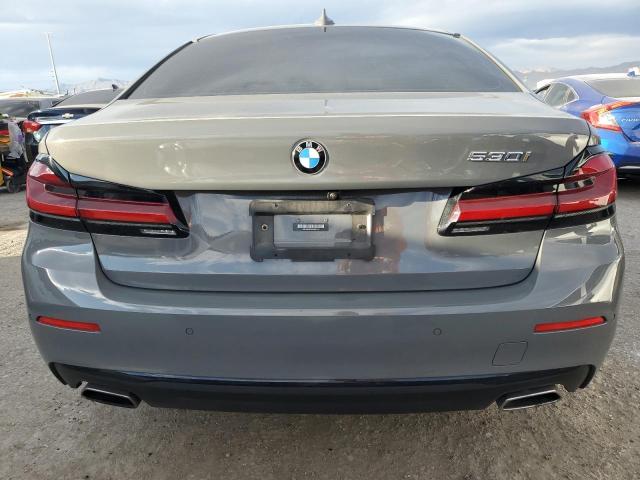 WBA53BH01MWW91021 - 2021 BMW 530 I GRAY photo 6