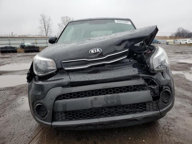 KNDJN2A20K7683667 - 2019 KIA SOUL BLACK photo 5