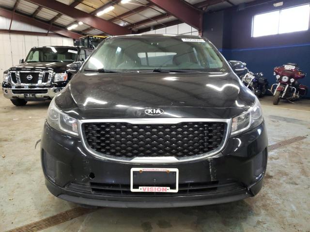 KNDMA5C10G6103748 - 2016 KIA SEDONA L BLACK photo 5