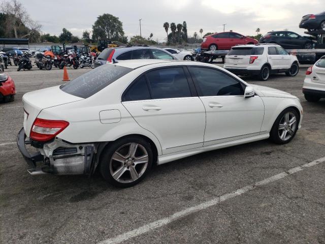 WDDGF5EB6BA517309 - 2011 MERCEDES-BENZ C 300 WHITE photo 3