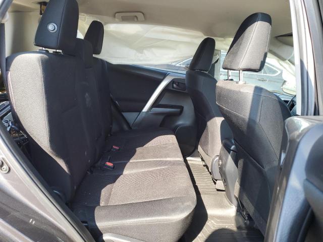 JTMZFREV6JJ179798 - 2018 TOYOTA RAV4 LE GRAY photo 10