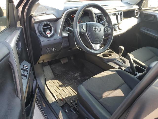 JTMZFREV6JJ179798 - 2018 TOYOTA RAV4 LE GRAY photo 8
