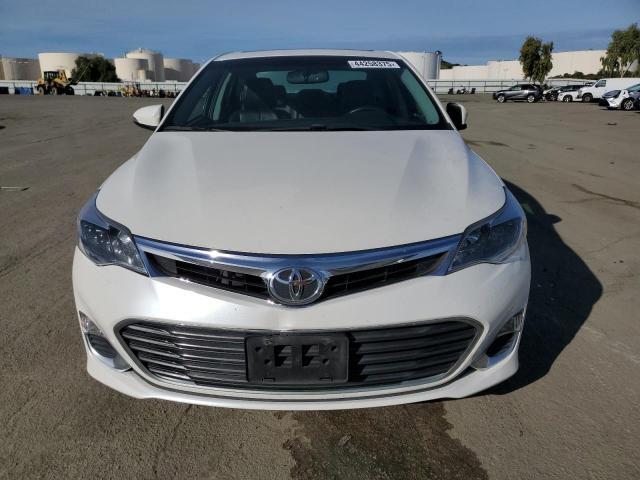 4T1BK1EB8DU001409 - 2013 TOYOTA AVALON BASE 白色 照片 5