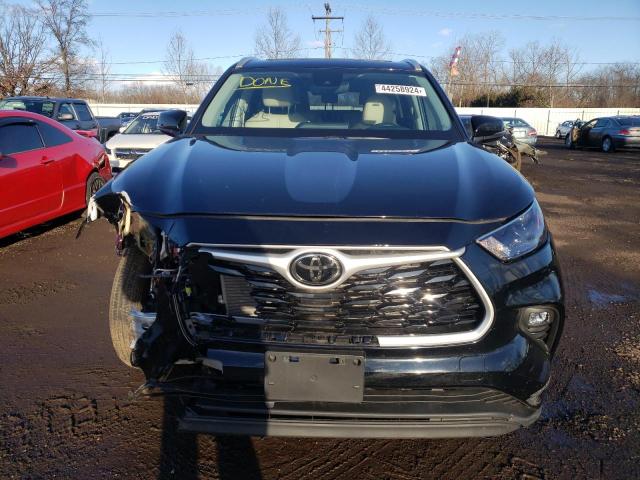 5TDGZRBH1NS188222 - 2022 TOYOTA HIGHLANDER XLE Qara foto 5