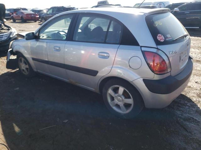 KNADE163866087319 - 2006 KIA RIO 5 SILVER photo 2