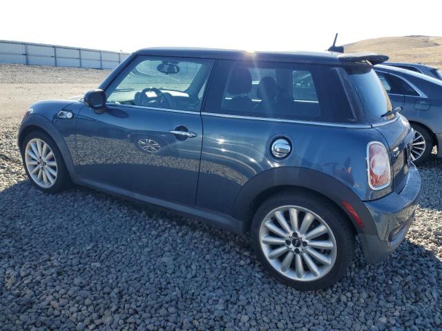 WMWSV3C54BTY11687 - 2011 MINI COOPER S BLUE photo 2