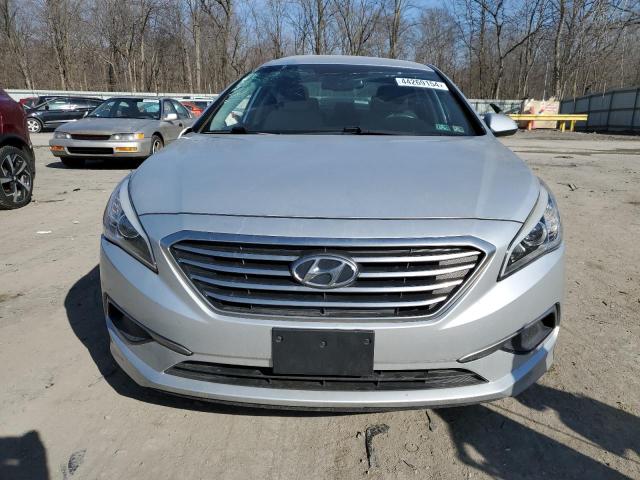 5NPE24AF7GH315871 - 2016 HYUNDAI SONATA SE SILVER photo 5