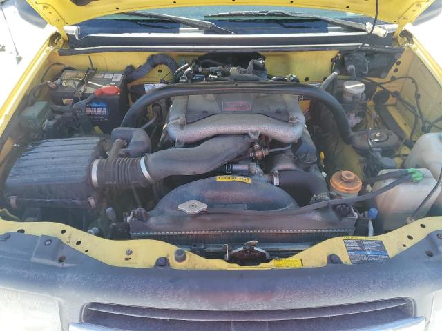 2CNBJ734836923198 - 2003 CHEVROLET TRACKER ZR2 YELLOW photo 12