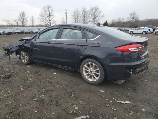 3FA6P0HD9LR121620 - 2020 FORD FUSION SE BLACK photo 2