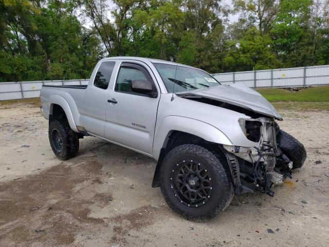 5TETU62N68Z586695 - 2008 TOYOTA TACOMA PRERUNNER ACCESS CAB SILVER photo 4