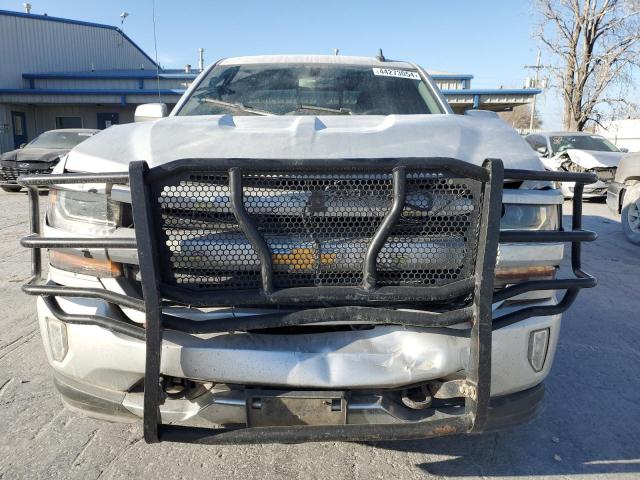 1GCVKREC0JZ145138 - 2018 CHEVROLET SILVERADO K1500 LT SILVER photo 5