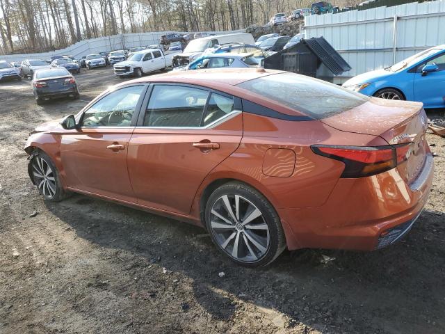 1N4BL4CV4NN379499 - 2022 NISSAN ALTIMA SR ORANGE photo 2