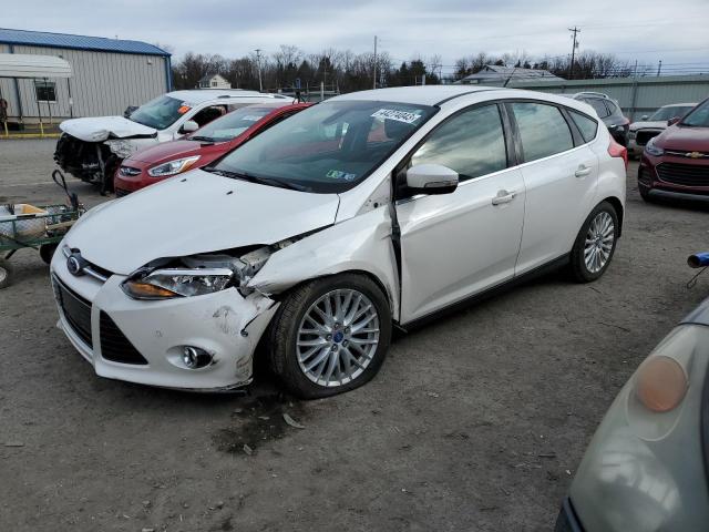 1FAHP3N25CL246934 - 2012 FORD FOCUS TITANIUM WHITE photo 1