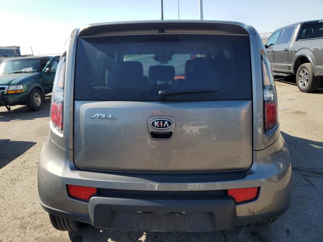 KNDJT2A23B7240130 - 2011 KIA SOUL + GRAY photo 6