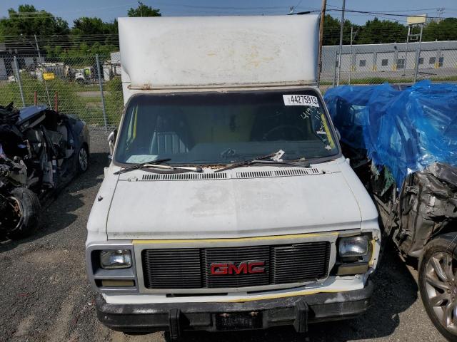 2GDGG31K0N4506929 - 1992 GMC CUTAWAY VA G3500 WHITE photo 5