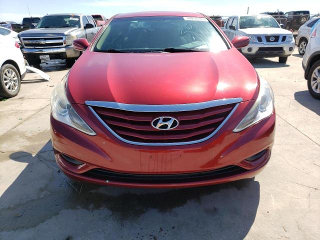 5NPEB4AC1CH356335 - 2012 HYUNDAI SONATA GLS RED photo 5