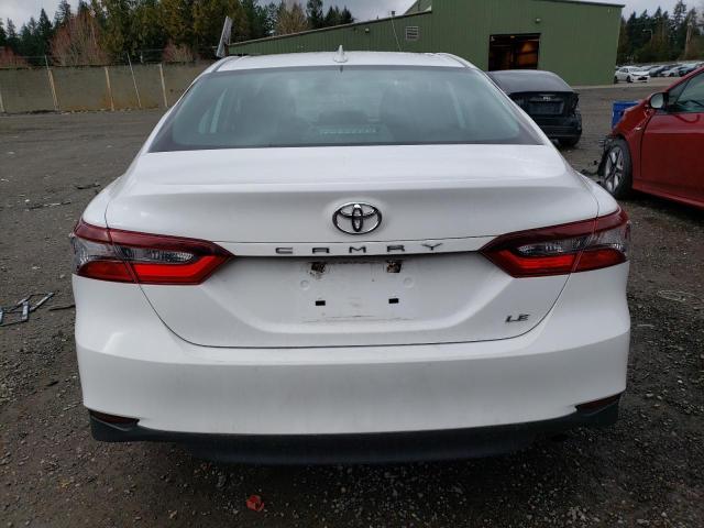 4T1C11AK0MU591425 - 2021 TOYOTA CAMRY LE WHITE photo 6