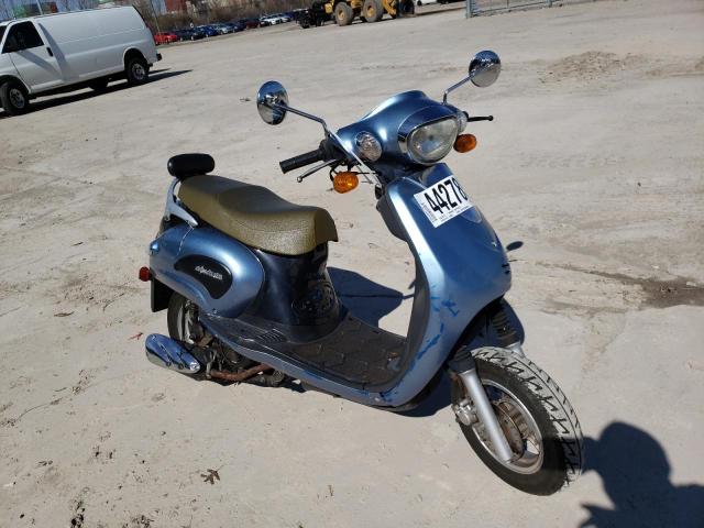 LE8TGKPD191000067 - 2009 SCHW SCOOTER BLUE photo 1