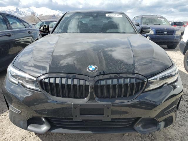 3MW5R7J09L8B09888 - 2020 BMW 330XI BLACK photo 5