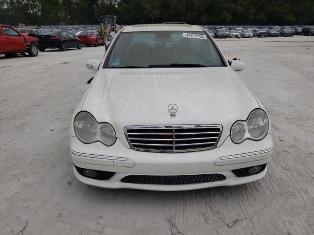 WDBRF40J55F680034 - 2005 MERCEDES-BENZ C 230K SPORT SEDAN WHITE photo 5