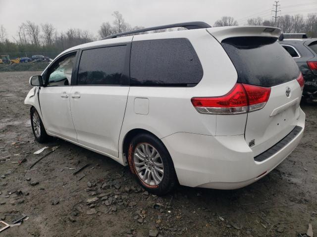 5TDYK3DC2ES472496 - 2014 TOYOTA SIENNA XLE WHITE photo 2