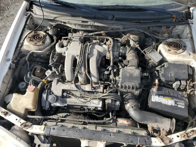 1YVGF22F525286843 - 2002 MAZDA 626 ES WHITE photo 11