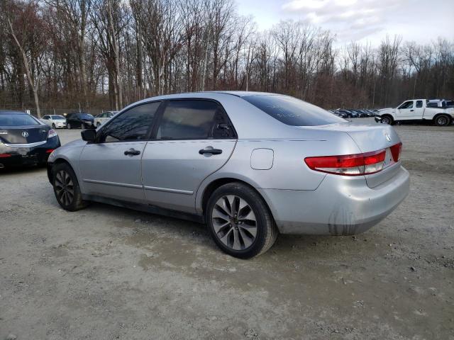 1HGCM56163A024768 - 2003 HONDA ACCORD DX SILVER photo 2