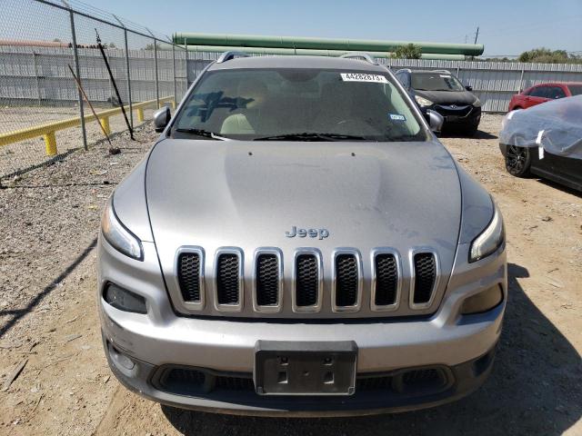 1C4PJLCB5GW315247 - 2016 JEEP CHEROKEE LATITUDE SILVER photo 5