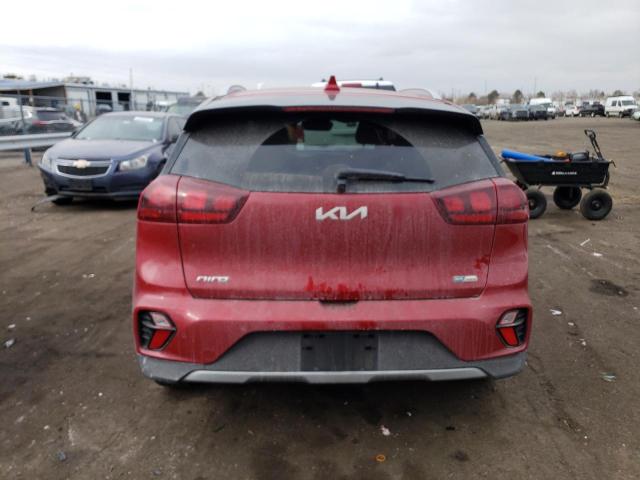 KNDCB3LC3N5527538 - 2022 KIA NIRO LX RED photo 6