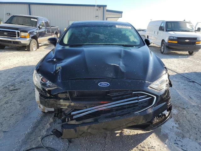 3FA6P0H77HR204254 - 2017 FORD FUSION SE BLACK photo 5