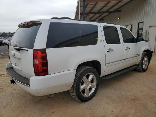 1GNSCKE04DR369201 - 2013 CHEVROLET SUBURBAN C1500 LTZ WHITE photo 3