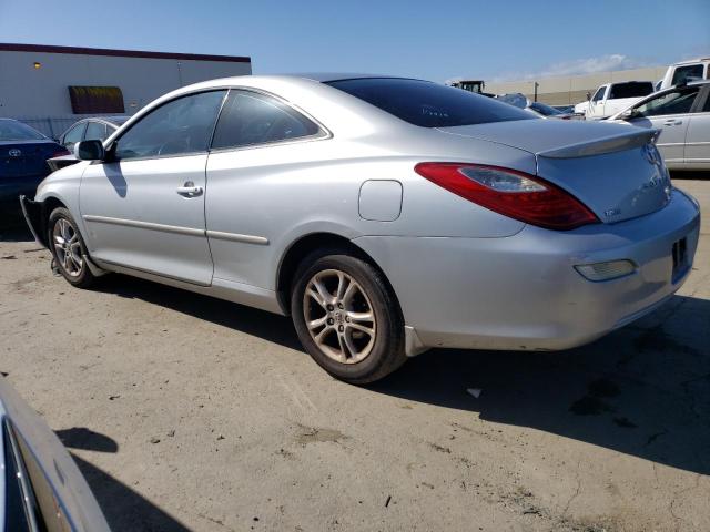 4T1CE30P47U757933 - 2007 TOYOTA UK SE SILVER photo 2