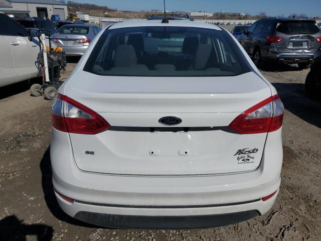 3FADP4BJXJM143519 - 2018 FORD FIESTA SE WHITE photo 6