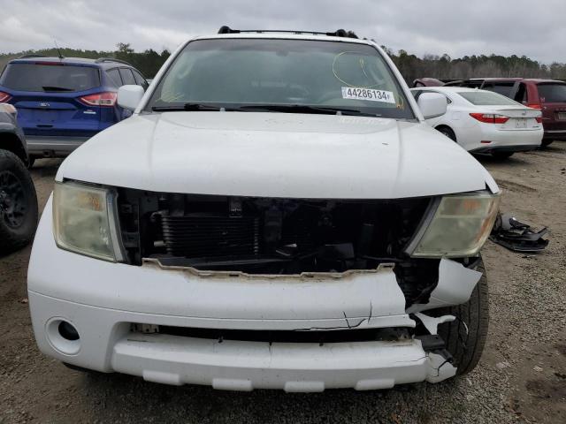 5N1AR18UX7C624951 - 2007 NISSAN PATHFINDER LE 白色 照片 5