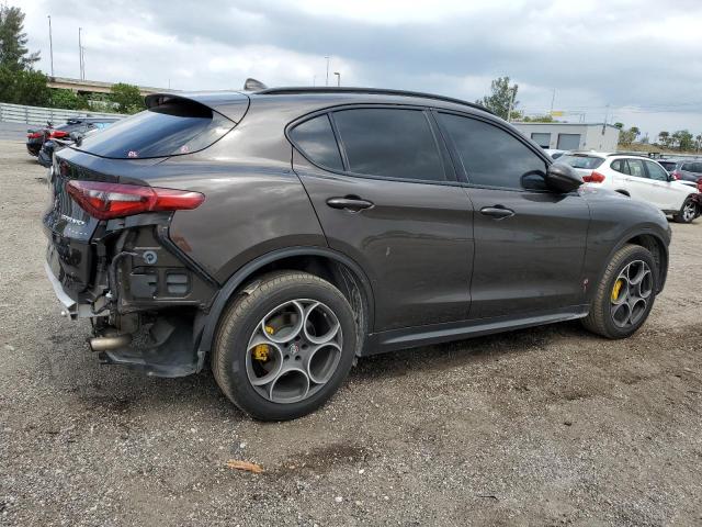 ZASPAJAN7K7C36366 - 2019 ALFA ROMEO STELVIO BROWN photo 3