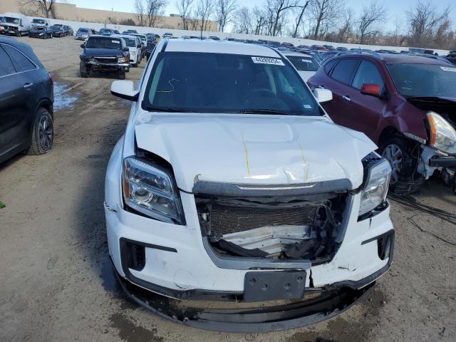 2GKALMEK4H6190468 - 2017 GMC TERRAIN SLE WHITE photo 5