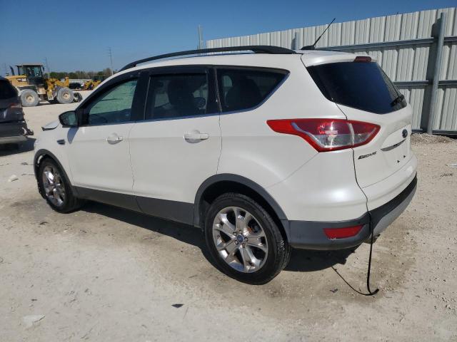 1FMCU0GX4FUA04375 - 2015 FORD ESCAPE SE WHITE photo 2