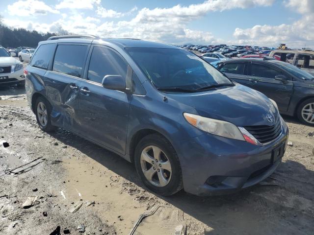 5TDKK3DC0ES496723 - 2014 TOYOTA SIENNA LE BLUE photo 4