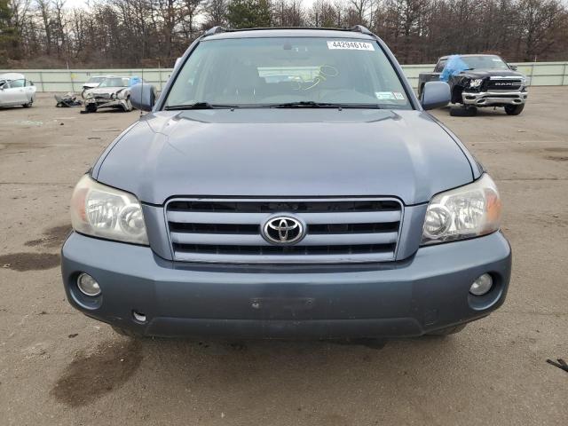 JTEEP21A650135295 - 2005 TOYOTA HIGHLANDER LIMITED BLUE photo 5