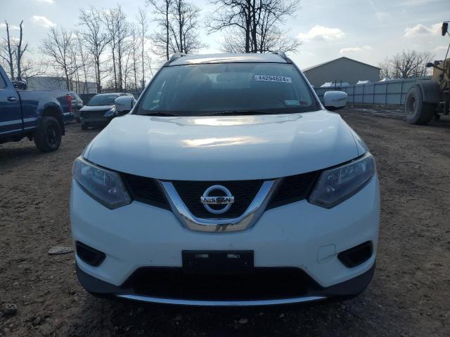 5N1AT2MV8FC814364 - 2015 NISSAN ROGUE S WHITE photo 5