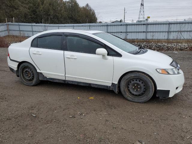 2HGFA1F61BH012263 - 2011 HONDA CIVIC LX-S أبيض صورة 4