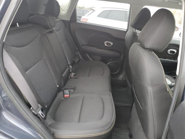 KNDJP3A52G7240485 - 2016 KIA SOUL + GRAY photo 11