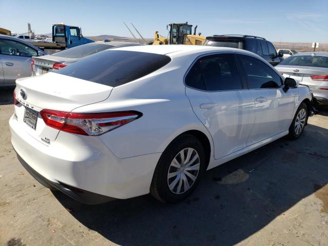 4T1B31HK6JU001364 - 2018 TOYOTA CAMRY LE WHITE photo 3