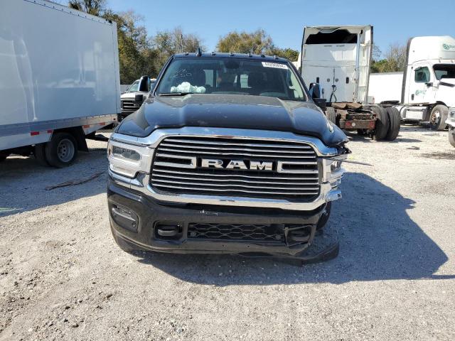 3C63R3JLXPG648536 - 2023 RAM 3500 LARAMIE BLACK photo 5