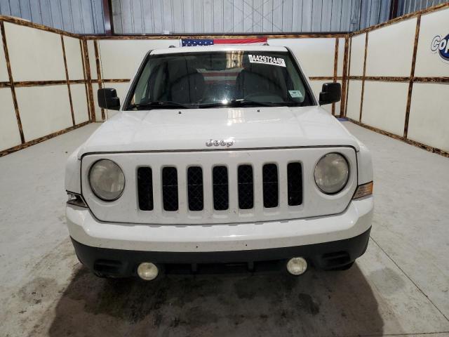 1C4NJPFB5ED529903 - 2014 JEEP PATRIOT LATITUDE WHITE photo 5