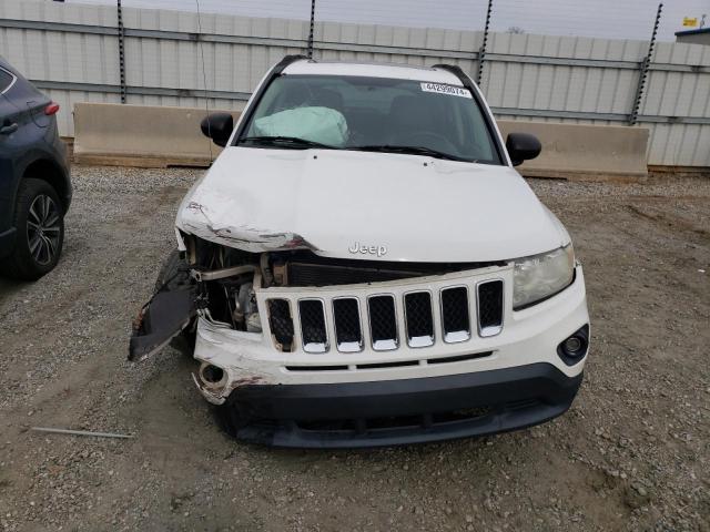 1J4NT5FB0BD153843 - 2011 JEEP COMPASS LIMITED WHITE photo 5