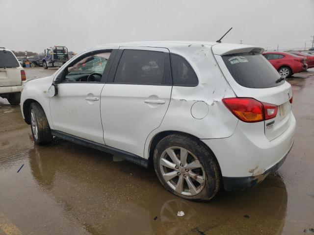 4A4AR3AW1FE062686 - 2015 MITSUBISHI OUTLANDER ES WHITE photo 2