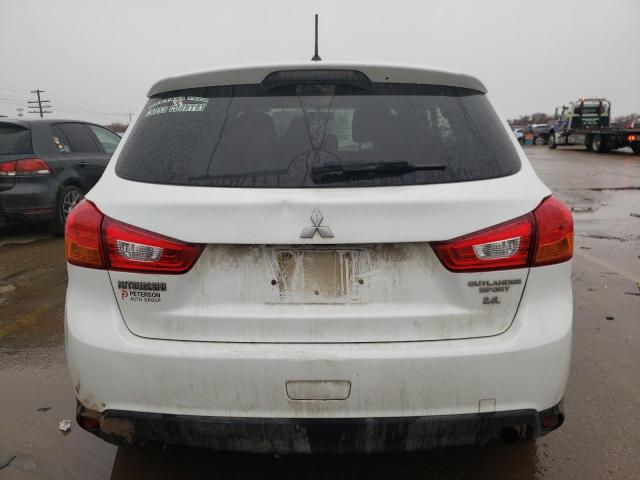 4A4AR3AW1FE062686 - 2015 MITSUBISHI OUTLANDER ES WHITE photo 6